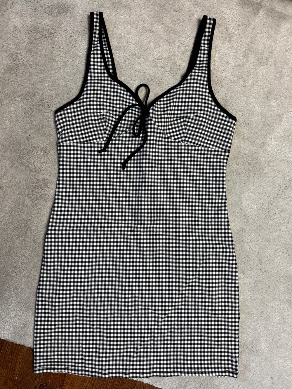 Urban Outfitters Amor tie-front bodycon mini dress bow black white plaid gingham - Picture 2 of 7